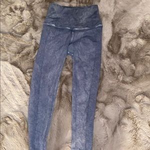 Blue leggings